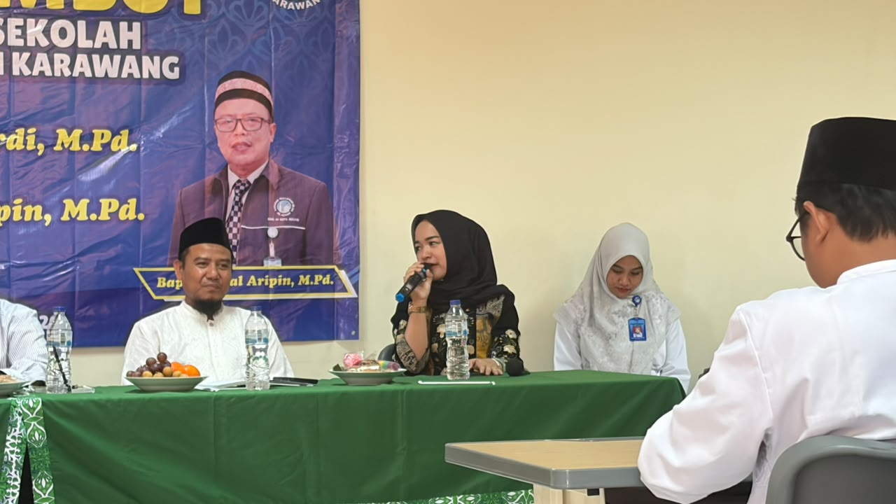 Sambutan dari ketua Jamiyyah, Ibu Mia Syamsiah, A.Md.