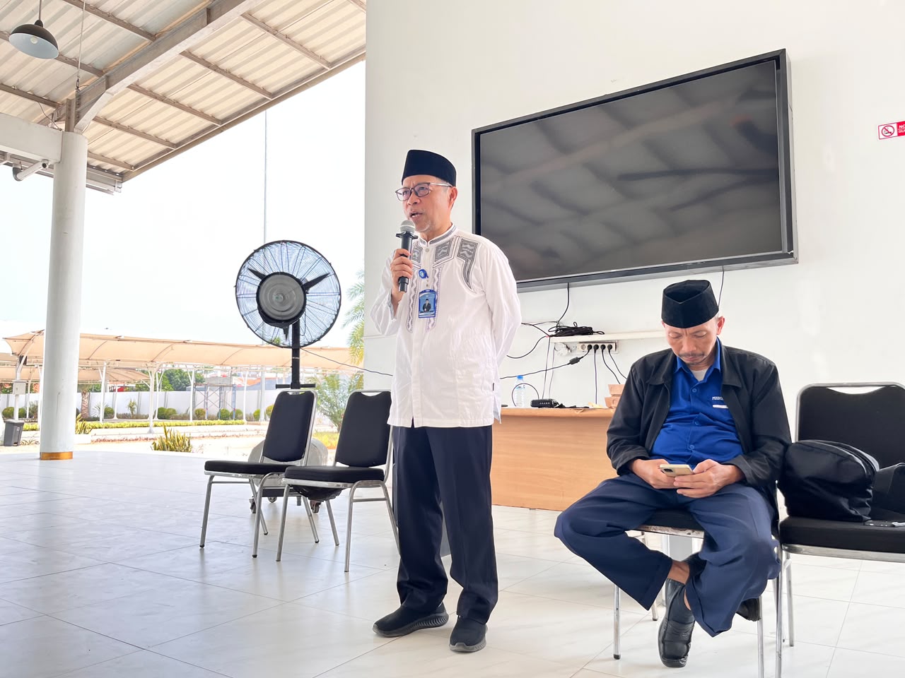 Sambutan dari Kepala Sekolah SD Islam Al Azhar 41 Karawang, Bapak Obay